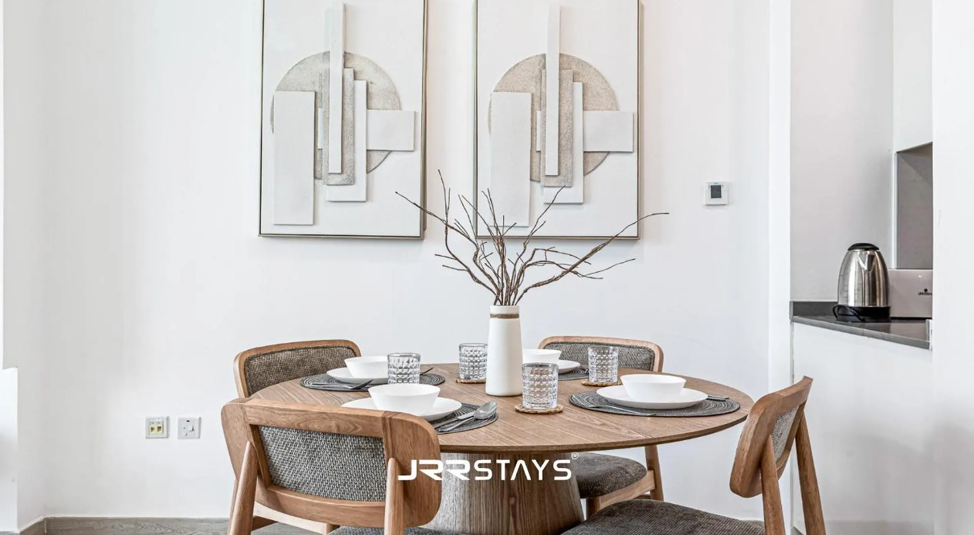 Apartament Elegant Luxury 1Br - Modern Design - Jvc Dubaj 0*,