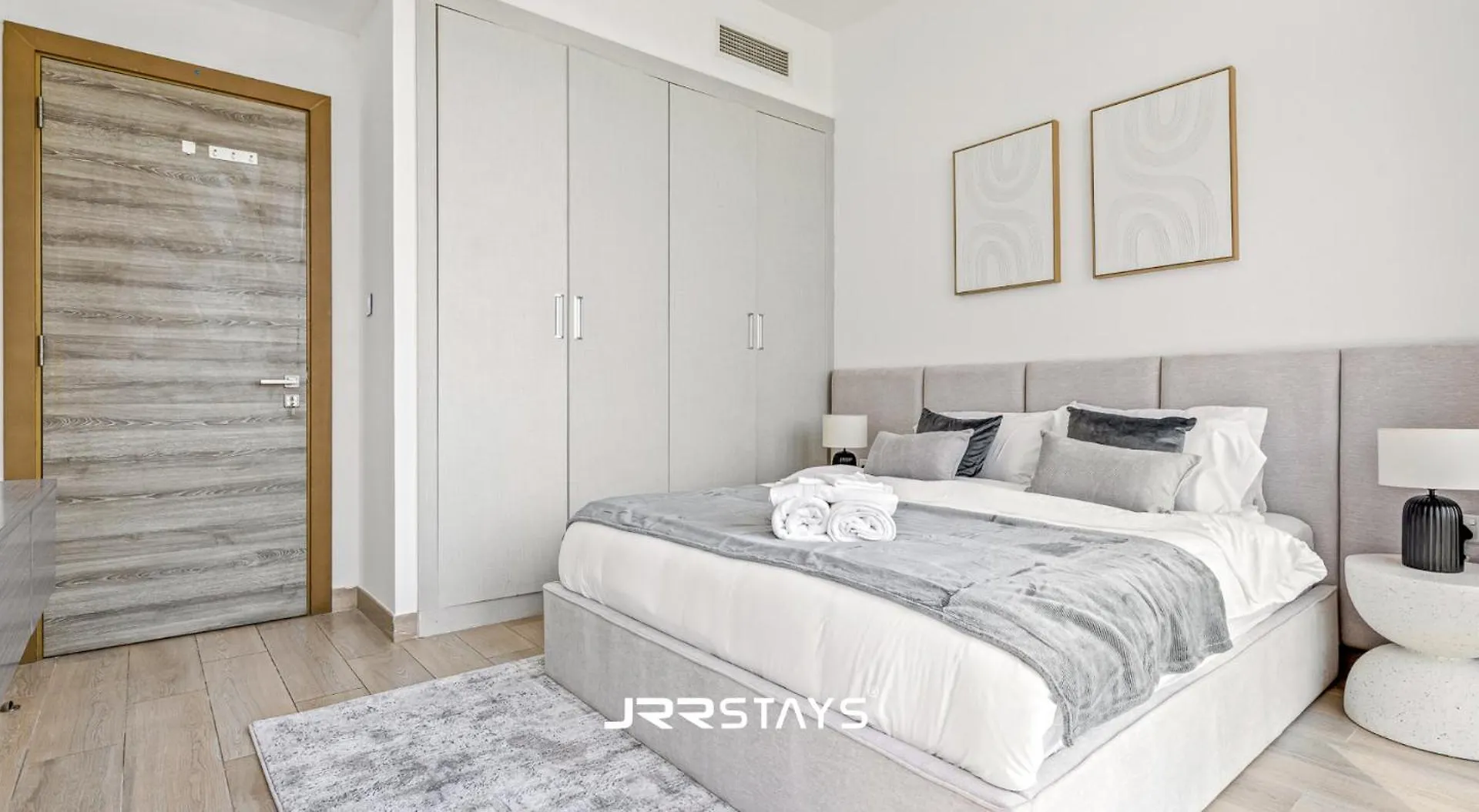 Apartament Elegant Luxury 1Br - Modern Design - Jvc Dubaj